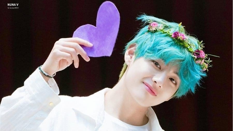  BTS  V  Becomes First Korean Soloist To Rank 1 With Korean 